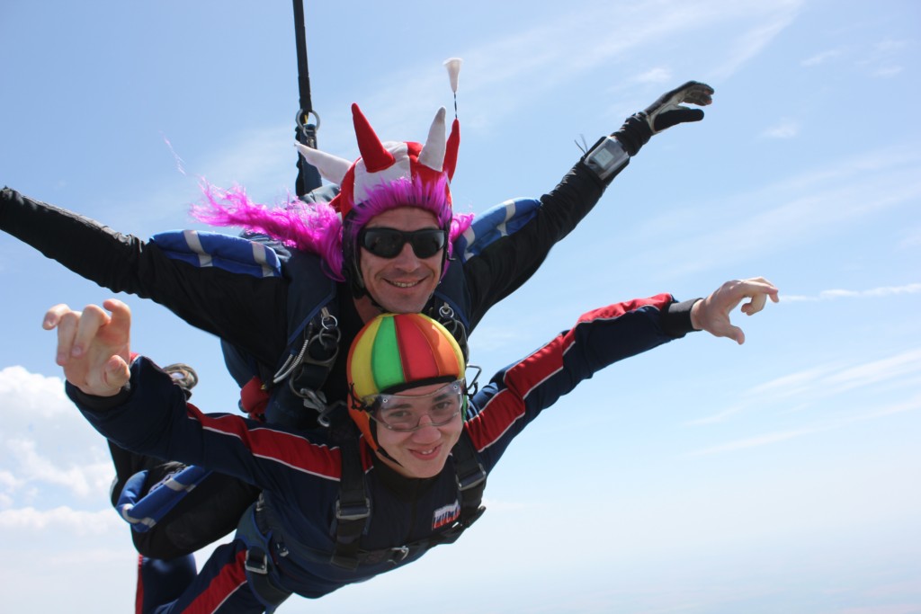 Прыжки с парашютом в тандеме с инструктором в Азовском аэроклубе